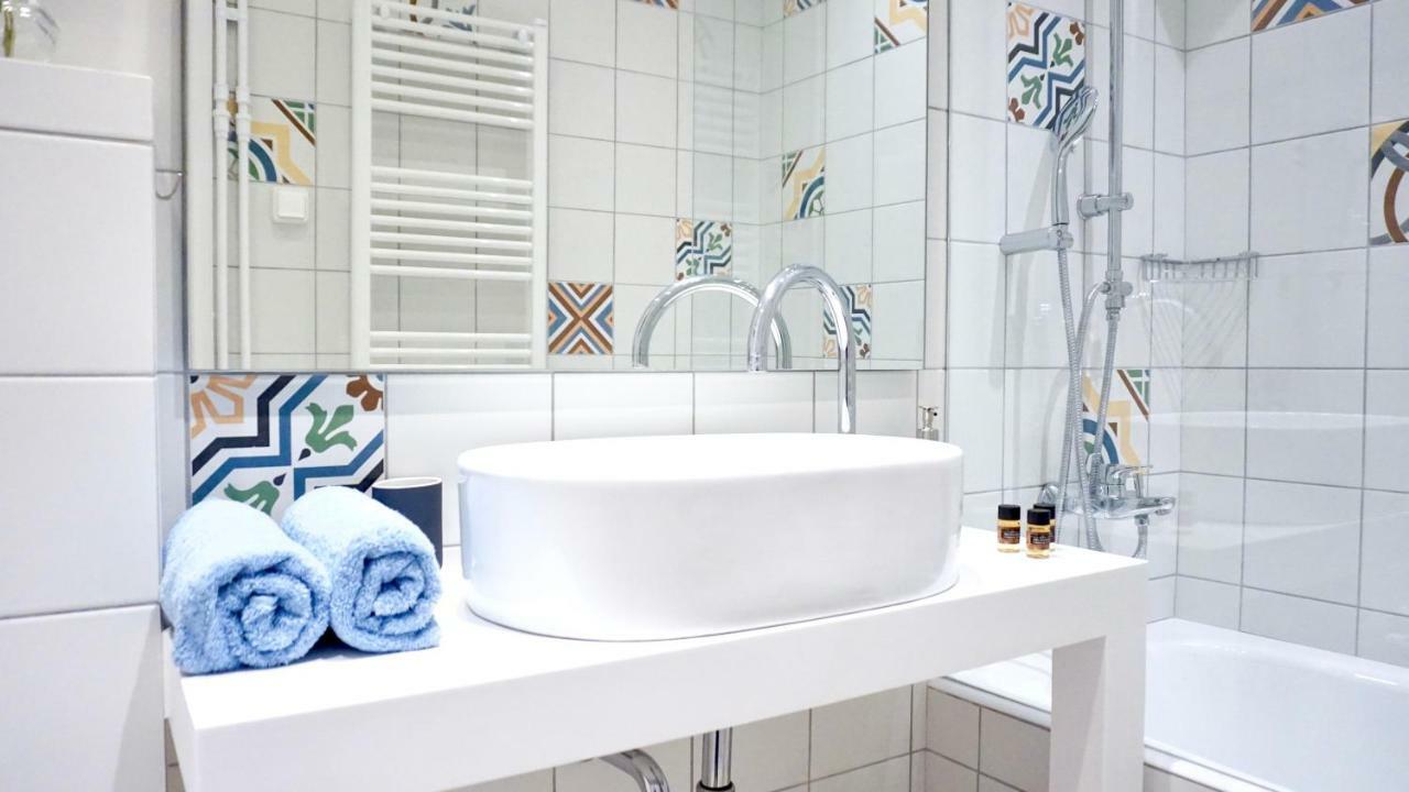 Modern & Central Apt In เอเธนส์ ภายนอก รูปภาพ