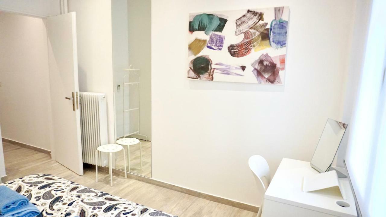 Modern & Central Apt In เอเธนส์ ภายนอก รูปภาพ